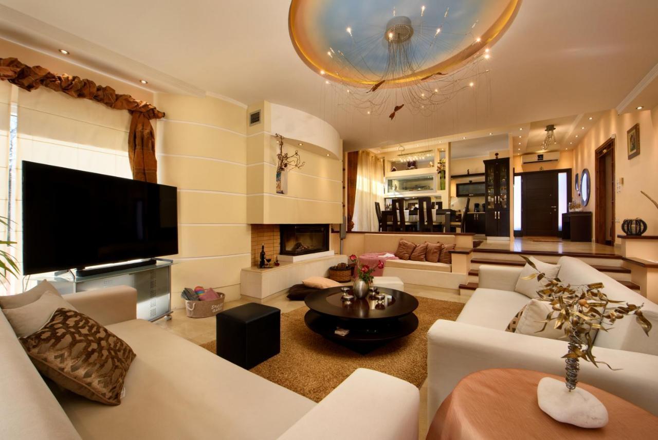 Villa Magic Perla Guviá Kültér fotó