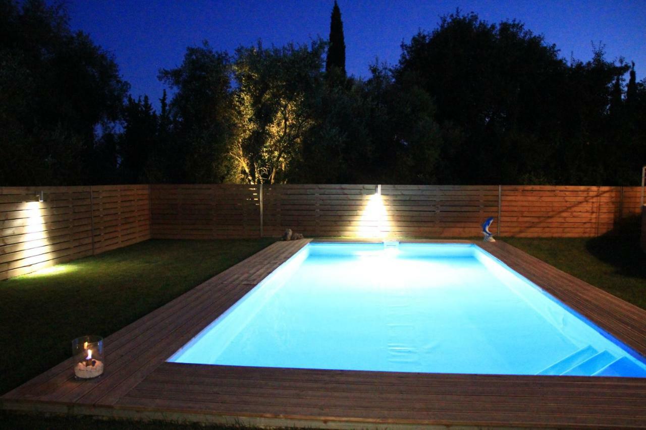 Villa Magic Perla Guviá Kültér fotó